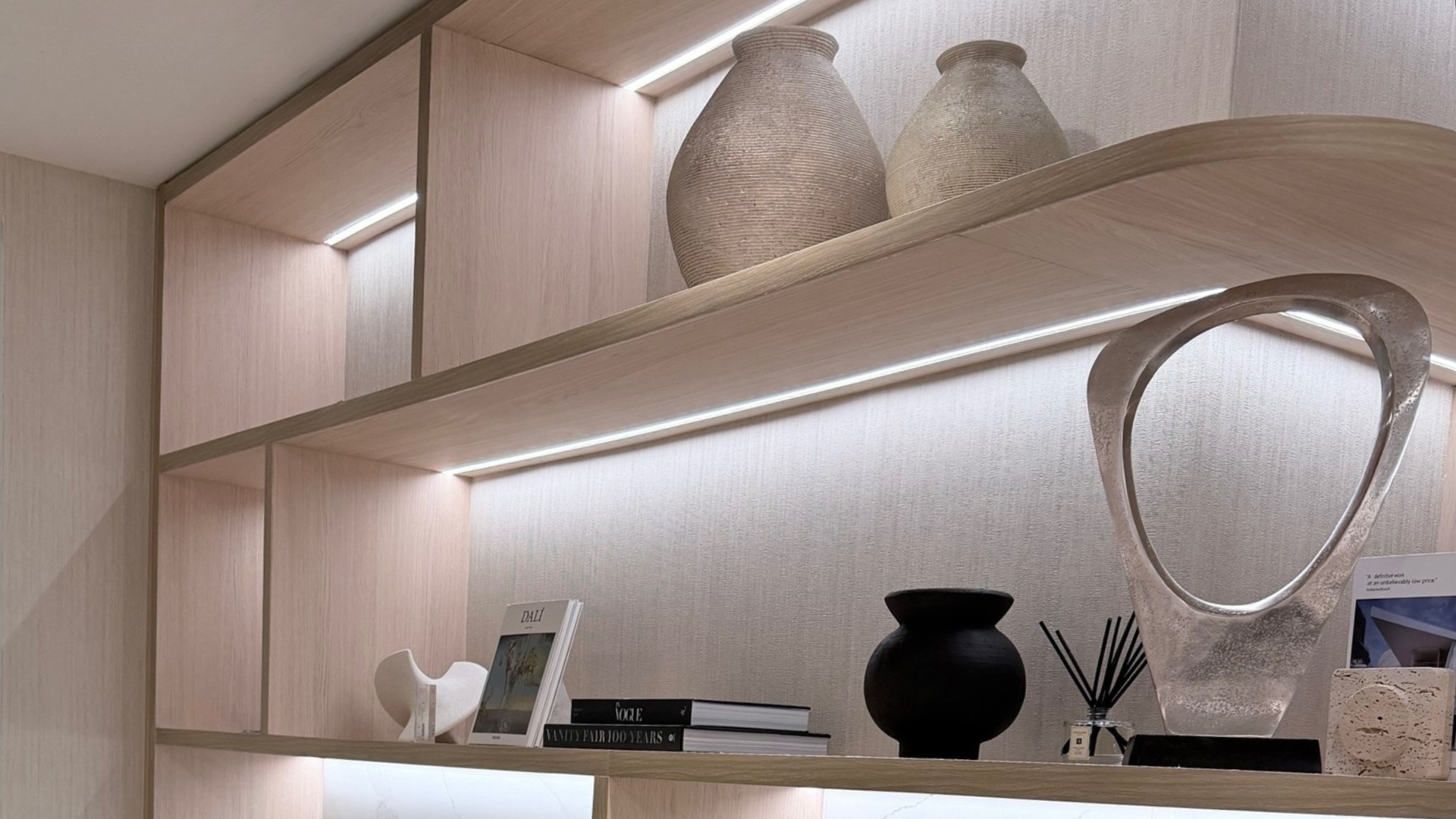 Decospan Shinnoki Edge Banding in Milk Oak