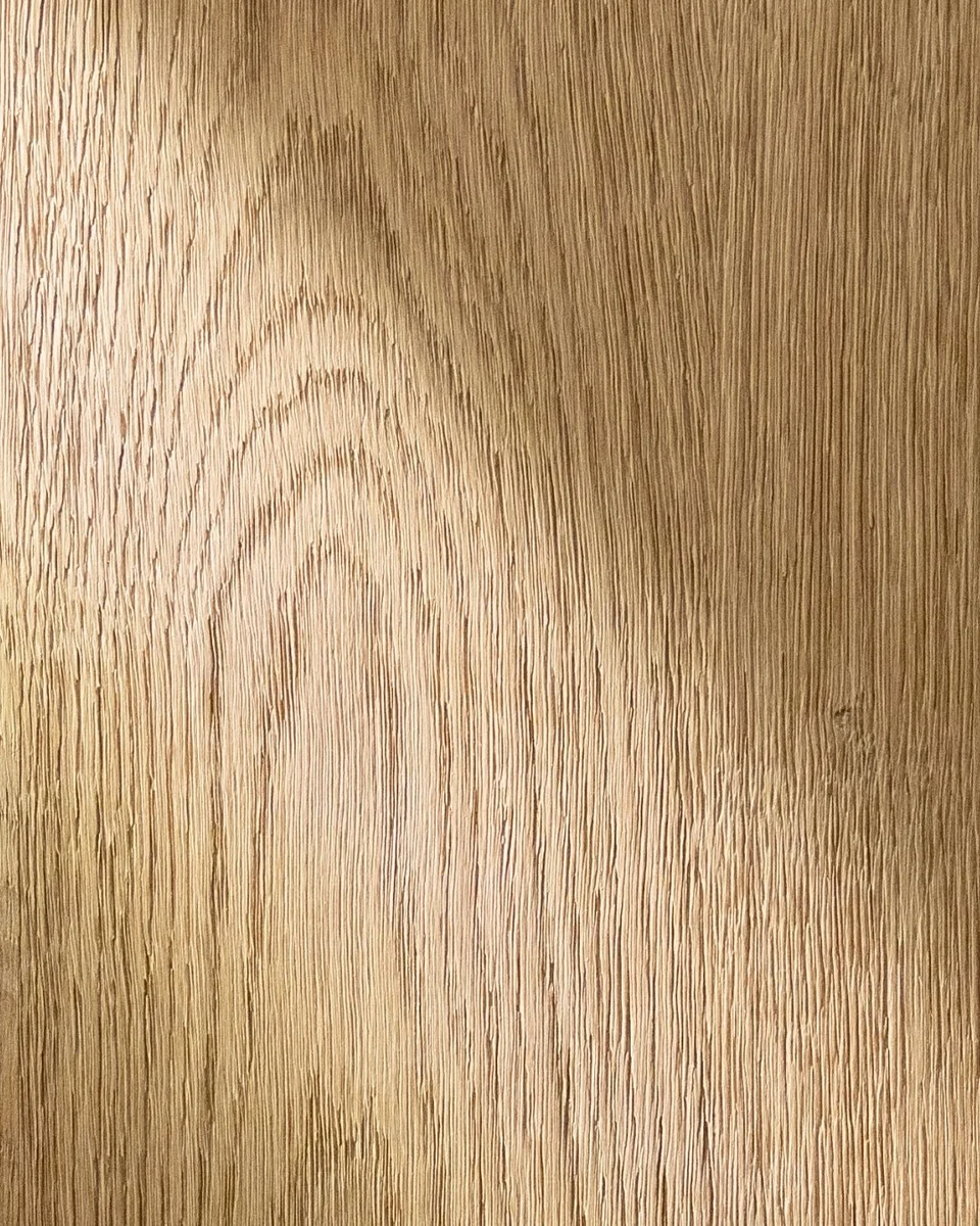 Querkus wire-brushed texture